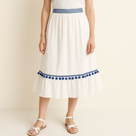 J. Crew White Eyelet Women’s Midi Peasant Tiered Pom Pom Skirt Sz XS - Picture 1 of 12